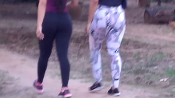 Mulheres do bumbuns anal