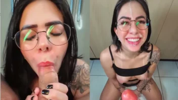 Novinha Lary Cubas fazendo um boquete e recebendo porra na boca