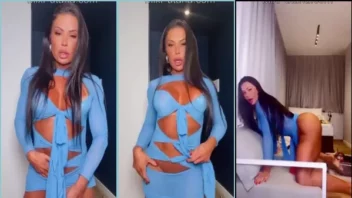 Gracyanne Barbosa é flagrada no BBB25 usando um vestido transparente e um plug anal